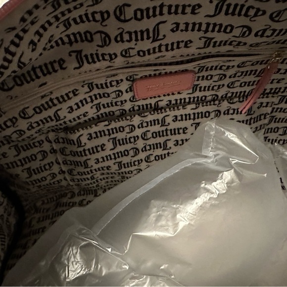 JUICY COUTURE Pink Logo
Embossed Shout Out Large - Picture 2 of 10